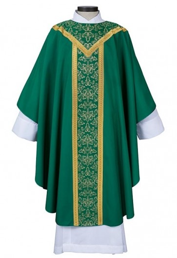 R.J. Toomey Saint Remy Collection Green Gothic-Style Chasuble with Banded Round Neck and Inner Stole